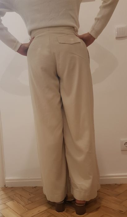 Calças bege | Lefties