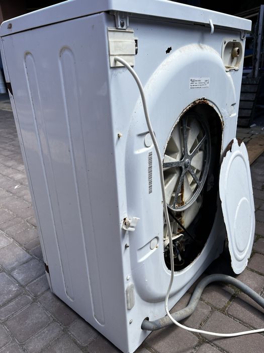 Пральна машина Hotpoint Ariston ARSL100 (1100грн)