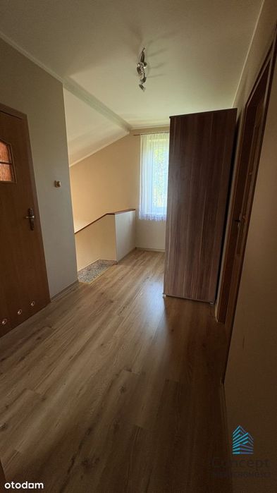 Dom 150 m² z garażem i stodołą – Złota, 26 ar