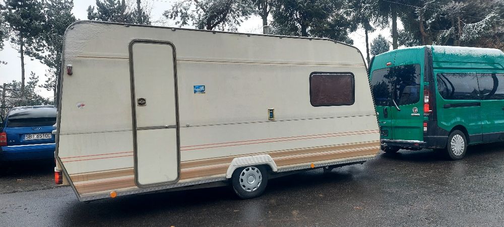 Przyczepa marki  Dethleffs sprowadzona papiery do rejestracji