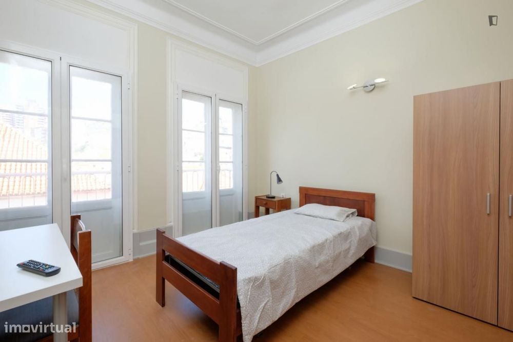 Estúdio - localizado em Baixa Coimbra