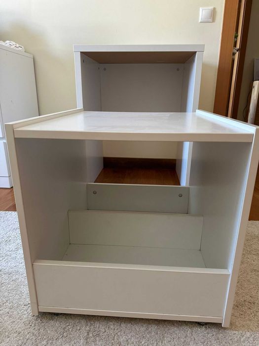 Conjunto de Móveis com Rodinhas (2 Peças)