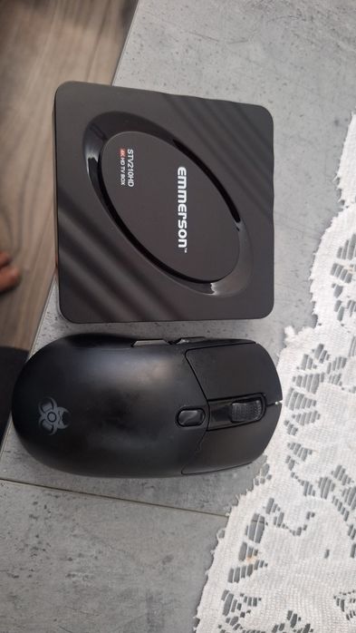 Smart tv box emmerson STV 210