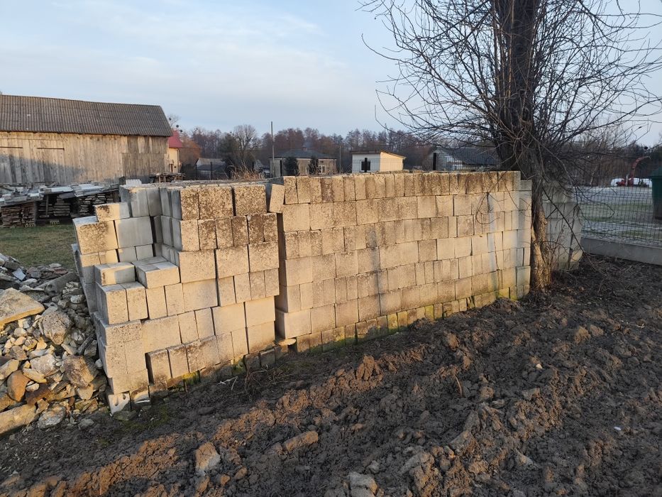 Cegła dziurawka pustak