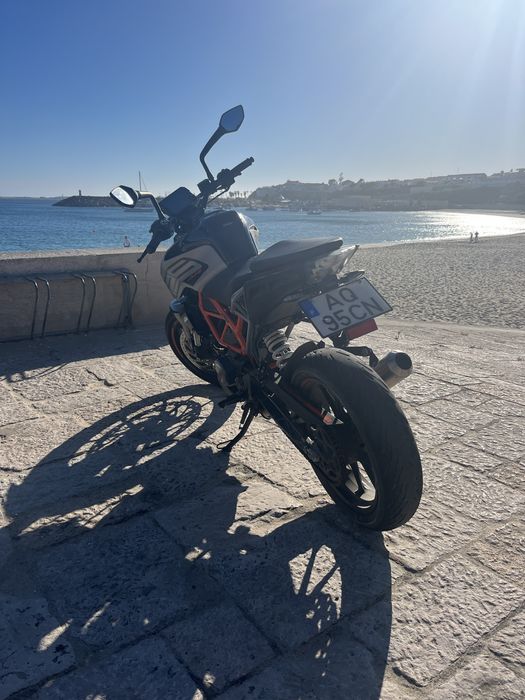 Duke 125 como nova