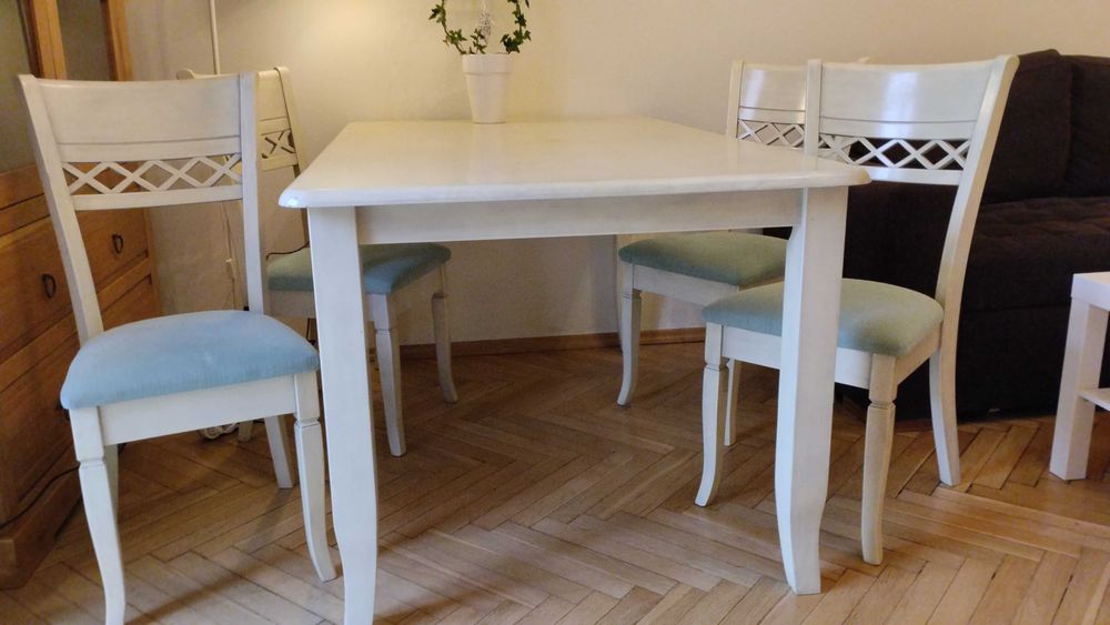 stylowy stół drewniany dł. 150 cm i 4 krzesła - używane
