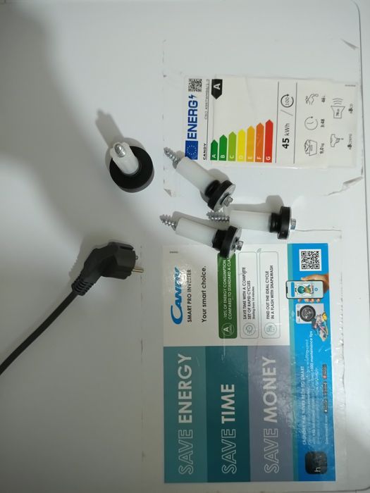 MÁQUINA LAVAR ROUPA CANDY CSO 496 TWB6/1-S 9 KG