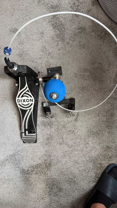 Cajon ze stopą Dixon