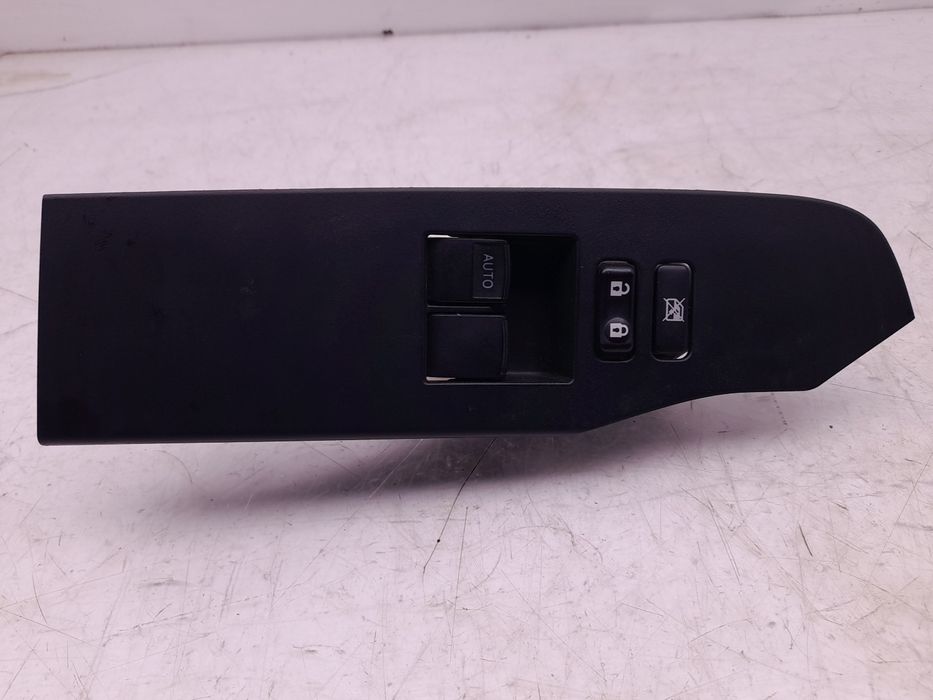 Comando / botão / interruptor vidros frente esquerdo TOYOTA Auris Hatc