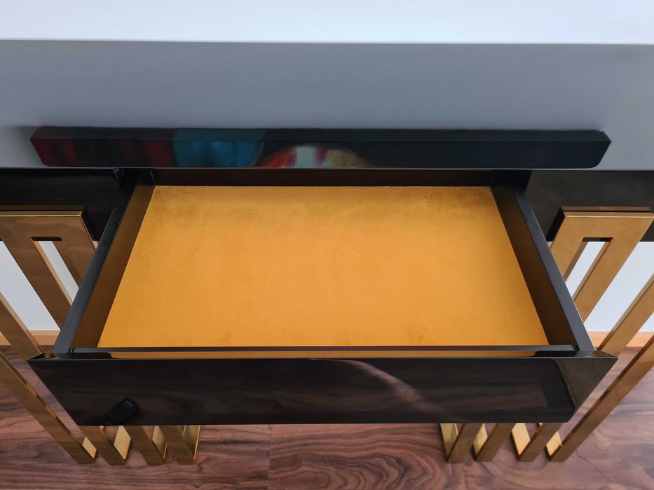 Consola / Aparador - Alto Brilho