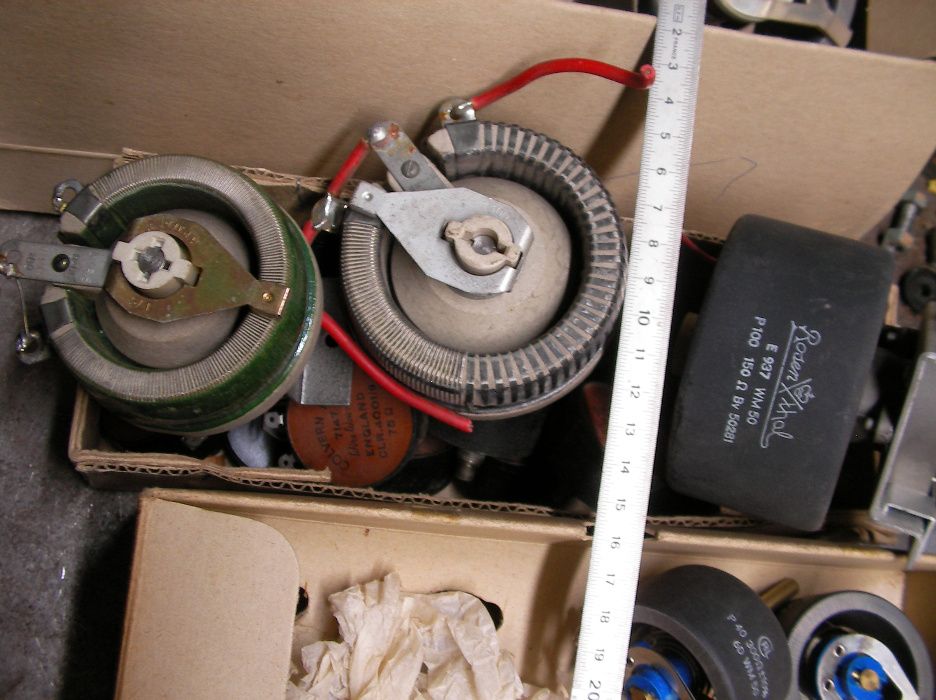 Potenciometro, reostato,resistencia variavel.Varios tipos.64739403266435123