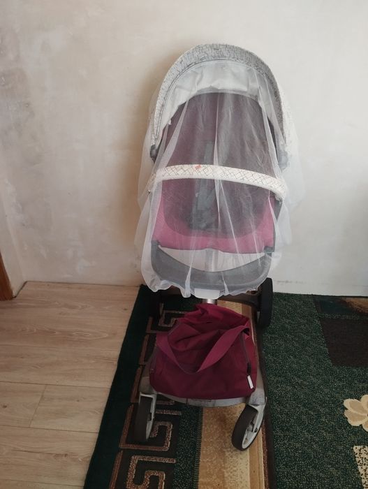 Продам Коляску Stoke