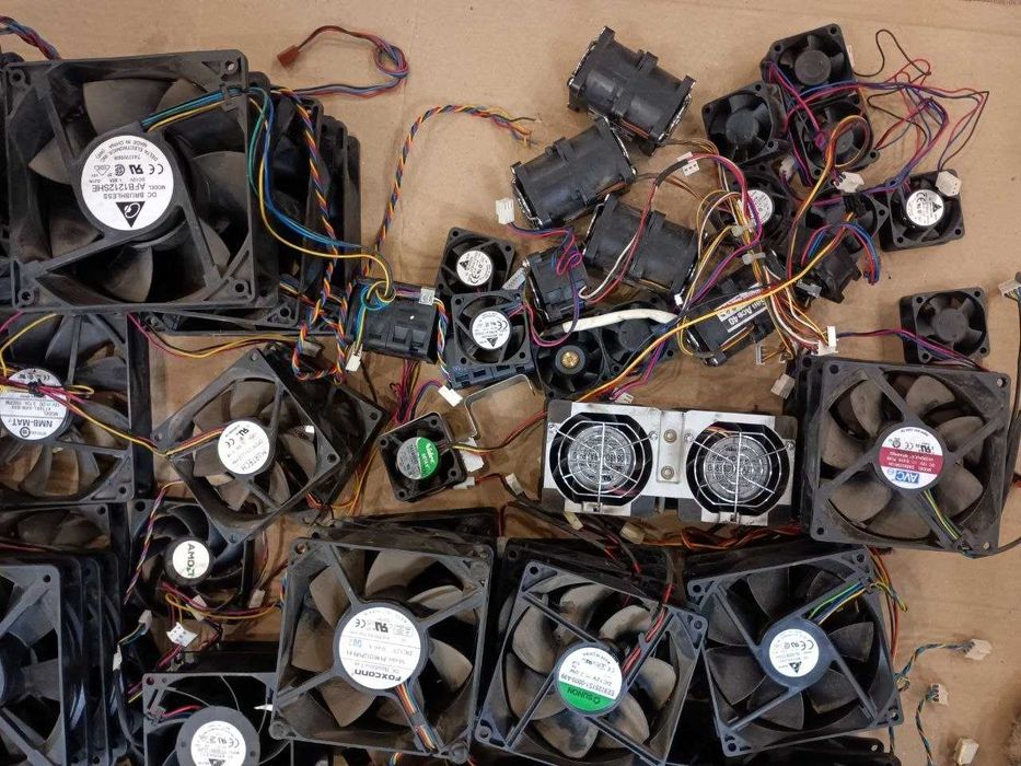 Кулер 12В 40 50 60 70 80 92 120 мм 12V  2-3-4 pin потужний серверний Delta AVC вентилятор