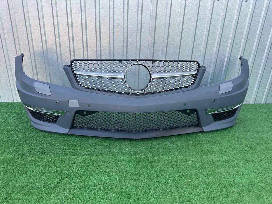Mercedes C-class W204 Передняя решетка Diamond (тюнинговая)