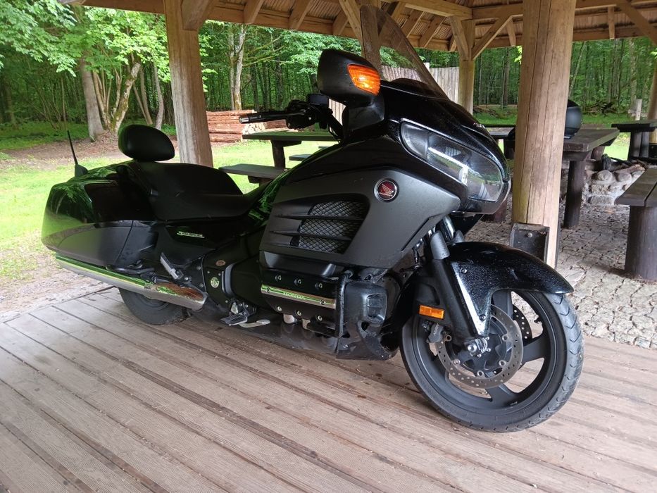 Honda F6B goldwing bagger