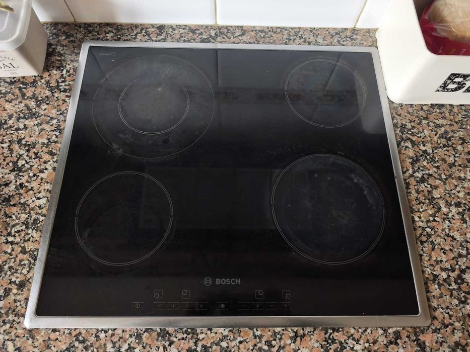 Cozinha usada em madeira de carvalho