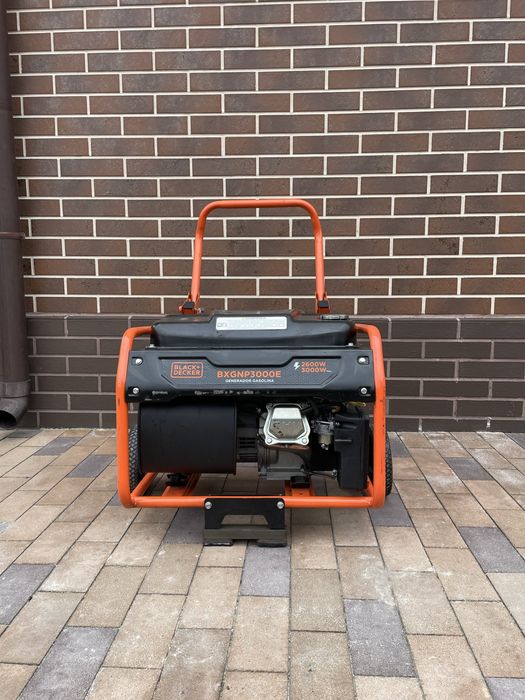Генератор BLACK+DECKER BXGNP3000E 3000W