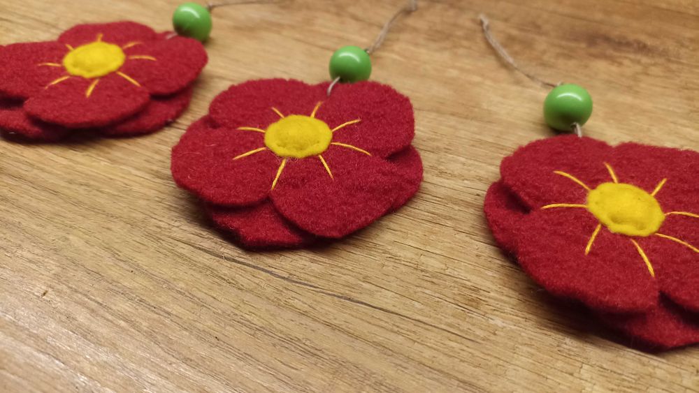 Komplet, kwiaty, maki, filc, wełna, rękodzieło