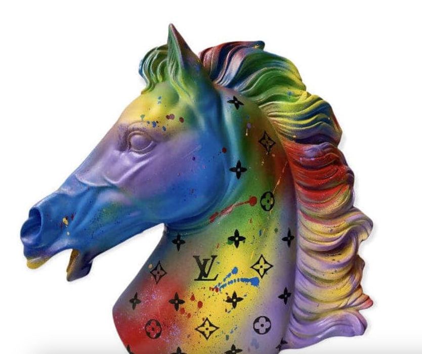 URGENTE- Estatua CAVALO assinada- LOUIS VUITTON