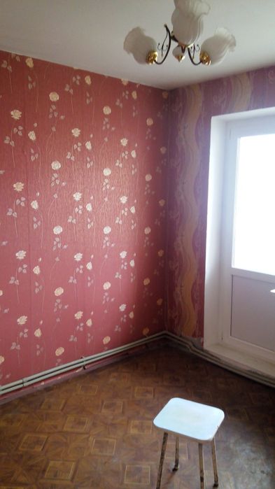 Зх кімнатна Єськова.