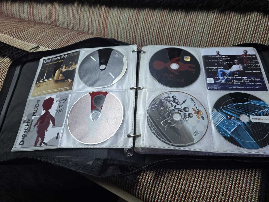 Conjunto de mais de 100 CD's muitos originais
