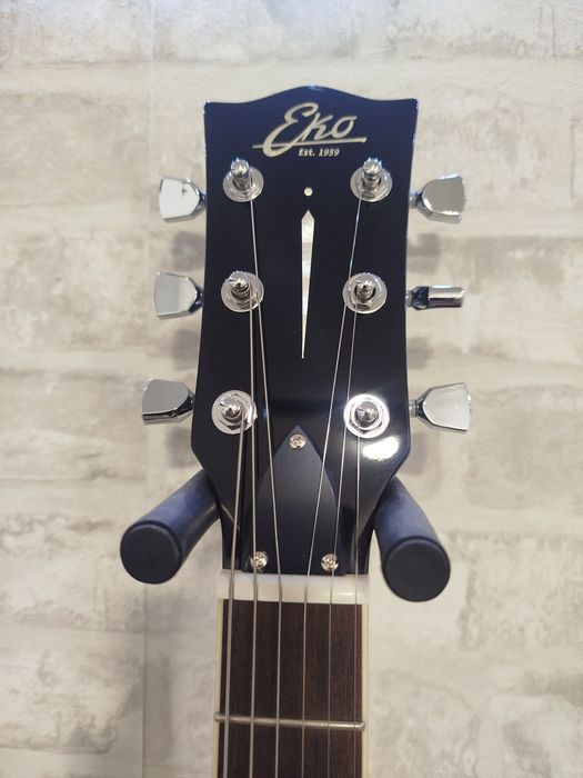 Guitarra Eko LS 300 Gold