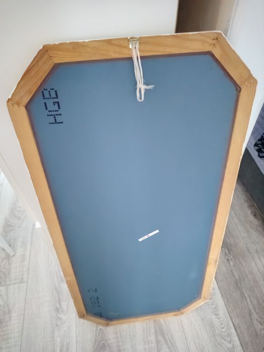 Lustro w ramie do powieszenia 80 x 40