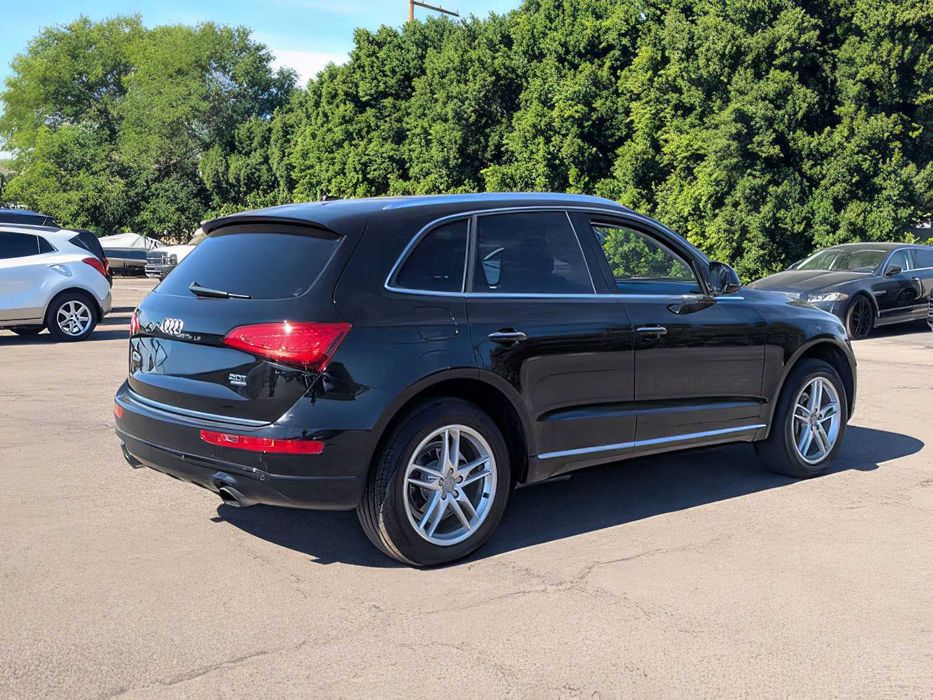 Audi Q5      2015