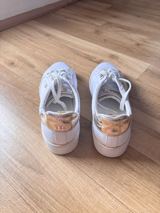 Buty Guess jak nowe