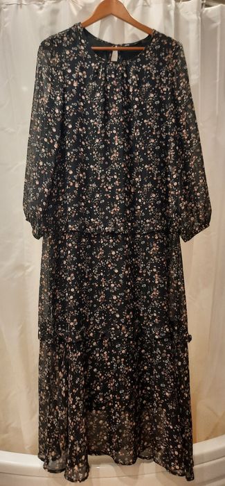 Продам женское длинное платье  и из  шифона на подкладке , абаи