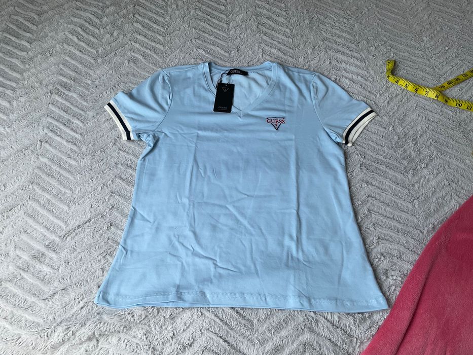 T-shirt damski Guess L