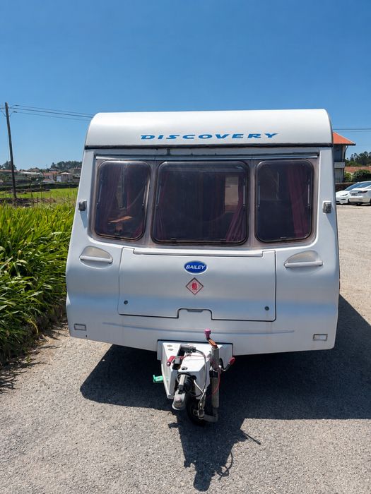 Caravana Bailey Discovery 100 de 2004 impecável