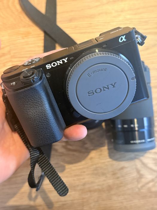 Aparat Sony A6100A + E PZ 16-50mm + 55-210mm