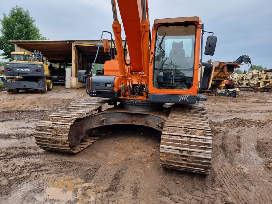 Аренда гусеничного экскаватора с оператором