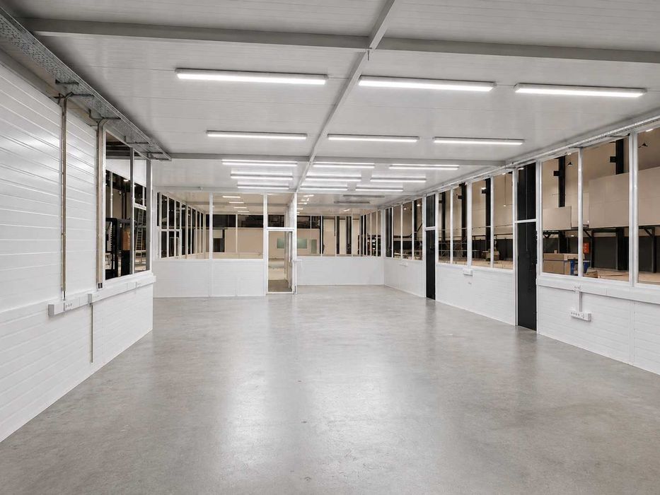Construção | Remodelações Interiores | Pinturas, Pavimentos e Pladur | Obras Industriais