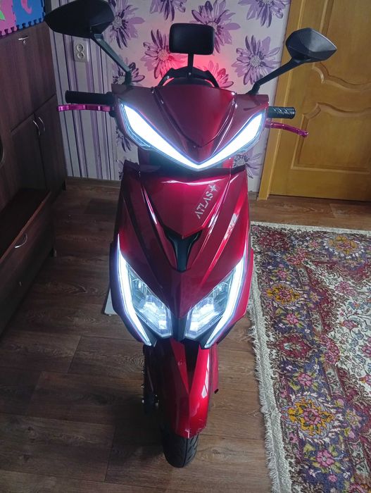 Терміново Електроскутер ATLAS Spider 1500W Red