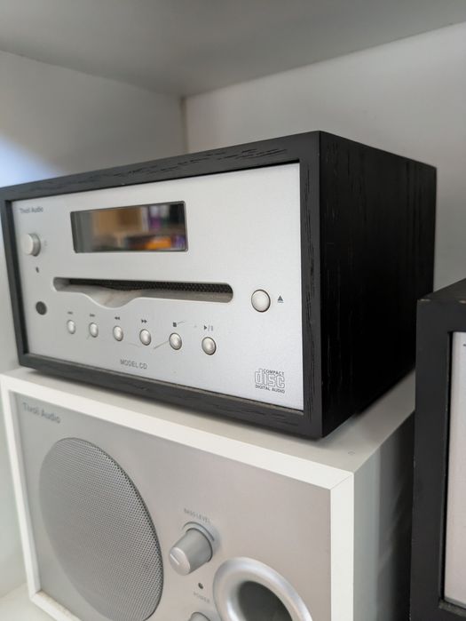 Tivoli Audio Model 2 Complete System with CD Player64741314790915124