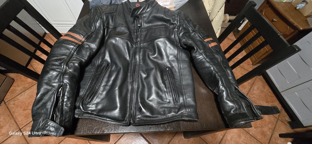 Casaco de couro motard