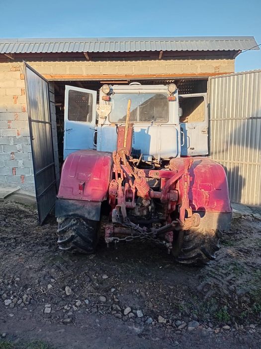 Трактор колісний т 150