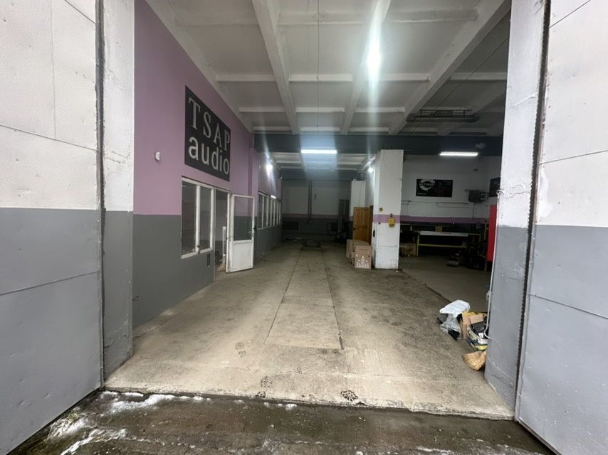 Здаються в оренду бокси