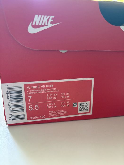 Sprzedam nowe sneakersy Nike V5 RNR