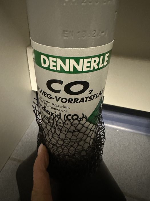 Балони заправні  Dennerle CO2 2000г та 500 г