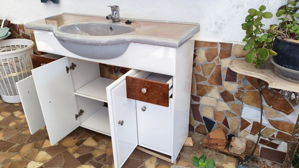 Lavatório com movel