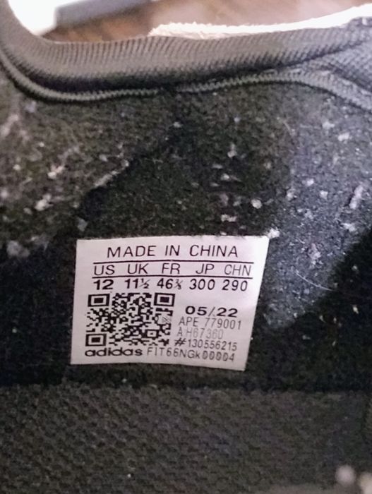 Кросівки на осінь Adidas