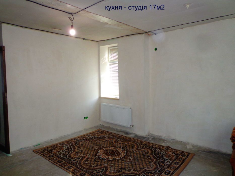Газифікований невеликий Будинок, з гостьовим будиночком зі зручностями