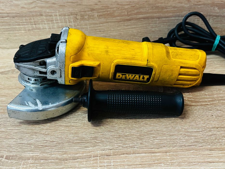 Szlifierka kątowa DeWalt DWE4157 Stan przeciętny Okazja!