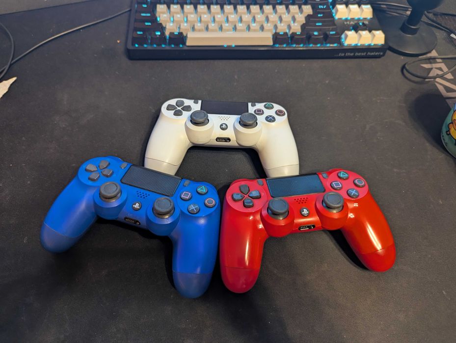 Oryginalny Pad Sony DualShock 4 PS4 / PC (Biały, Niebieski, Czerwony)