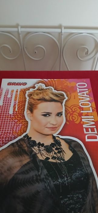 Poster Demi Lovato, novo