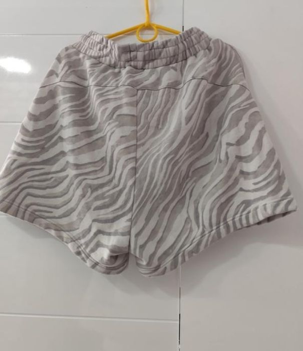 Шорти Sweatty Betty, Zara, Woolworths