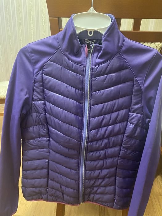 Sportowa kurtka fioletowa